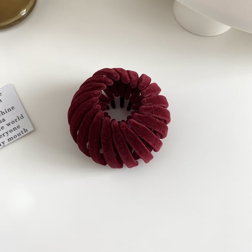 FeatherTwirl – Messy Chic Hair Clip