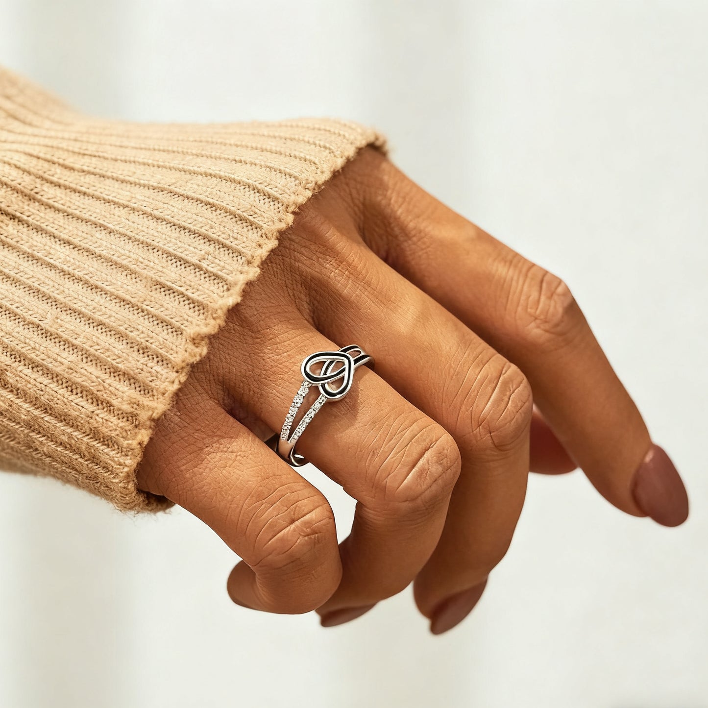 HalfSoul – Memorial Black Heart Ring