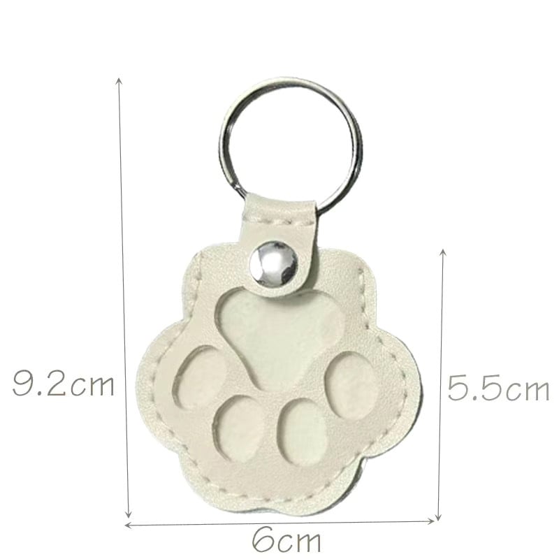 PawLuxe – Chic Leather Keychain