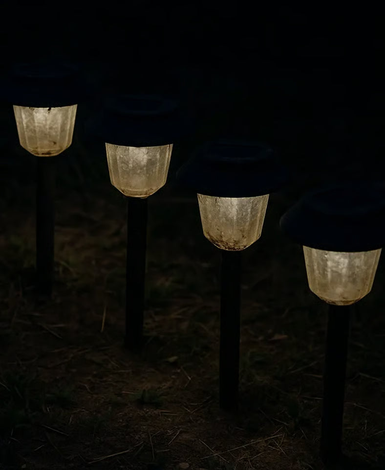 SolarLuxe – Decorative Outdoor Solar Lantern
