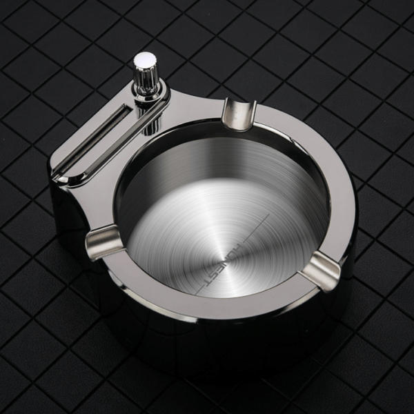 MetalFlare - Retro Ashtray With Kerosene Flint Starter