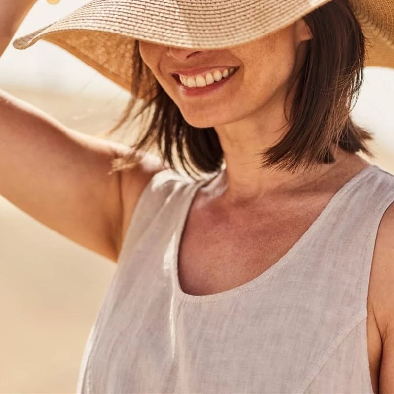 BreezeLoom – Sleeveless Cotton Linen Dress