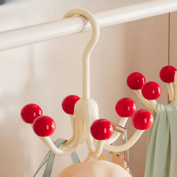 SpinStash – 360° Swivel Organizer for Hoodies & Handbags