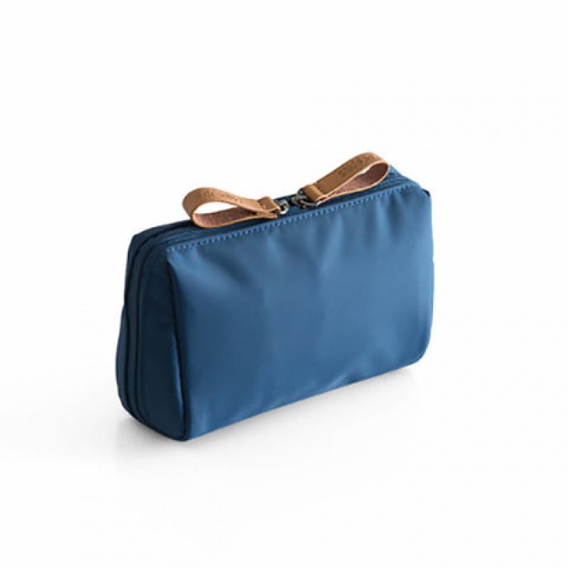 GlamGo – Chic Travel Makeup Pouch