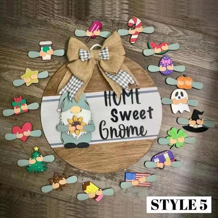 GnomeWelcome – Interchangeable Wooden Sign