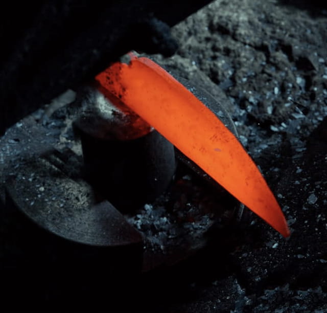 Titan Slice - High-Performance Cooking Knife