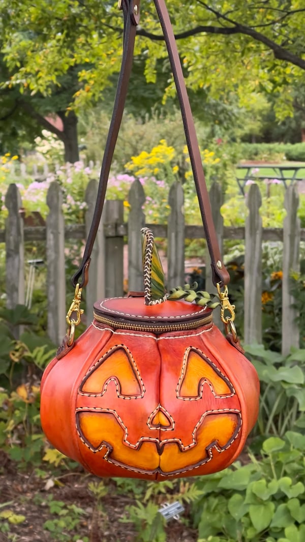 PumpkinCharm – Handmade Genuine Leather Pumpkin Bag
