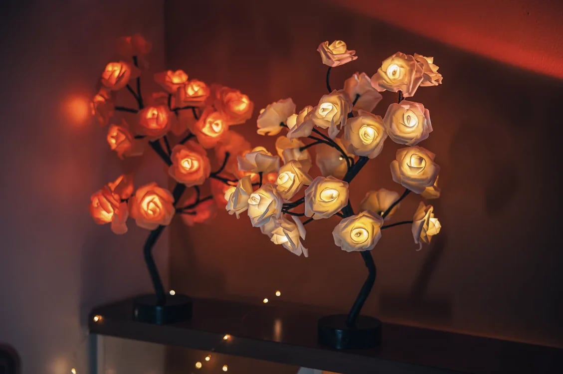 LumiRose – Forever Rose Tree Lamp