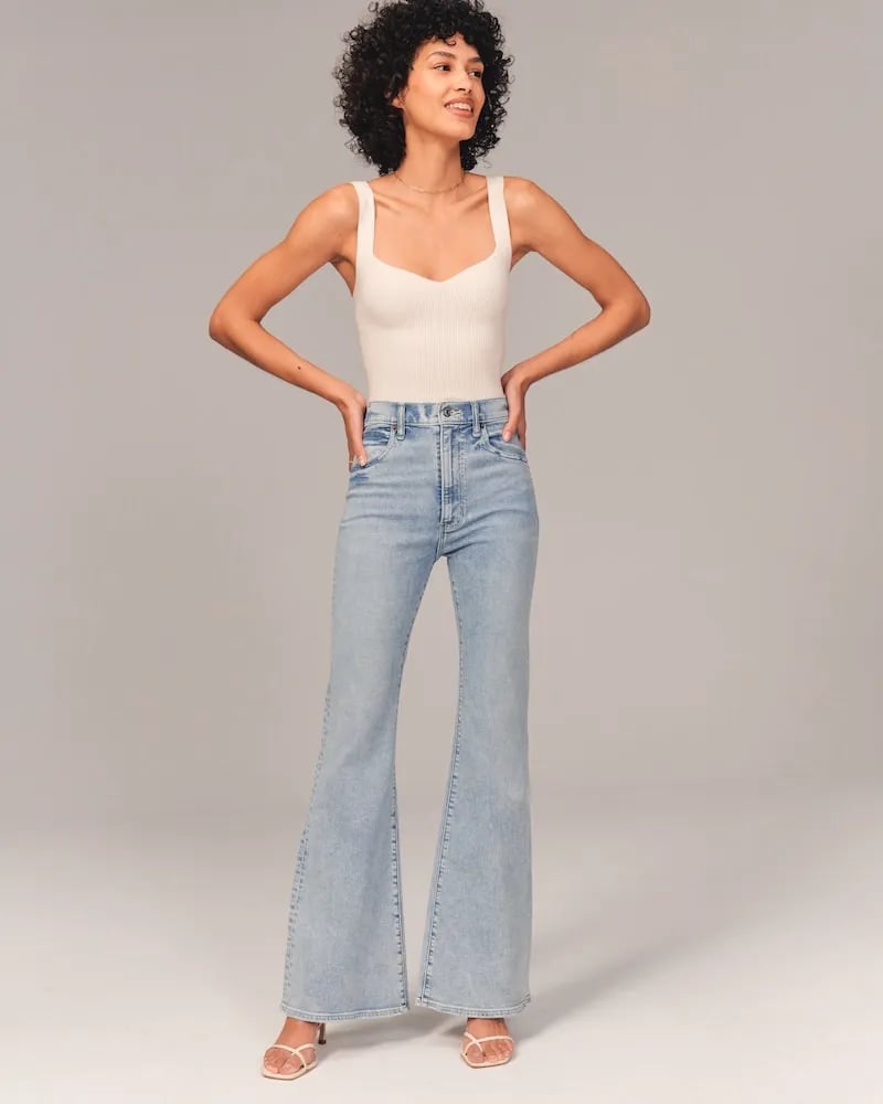 ElevéCurve – Chic Stretch Flare Jeans