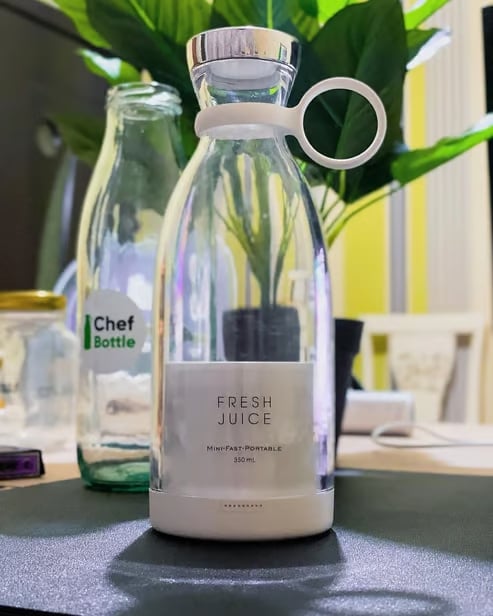 JuicyBlend – Portable Fresh Juice Maker