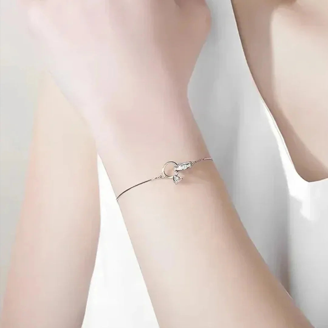 EternaHeart – Interlocking Diamond Bracelet