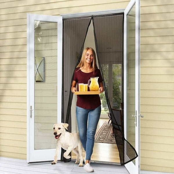 MagnaBreeze – Hands-Free Magnetic Screen Door