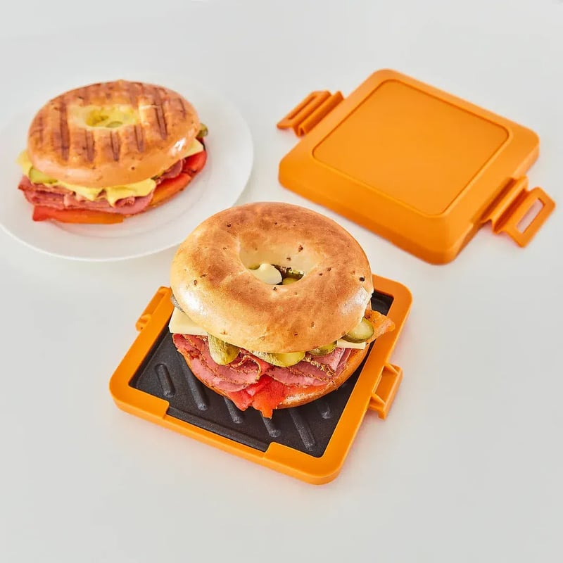 SnapGrill – Compact Non-Stick Microwave Toastie Maker