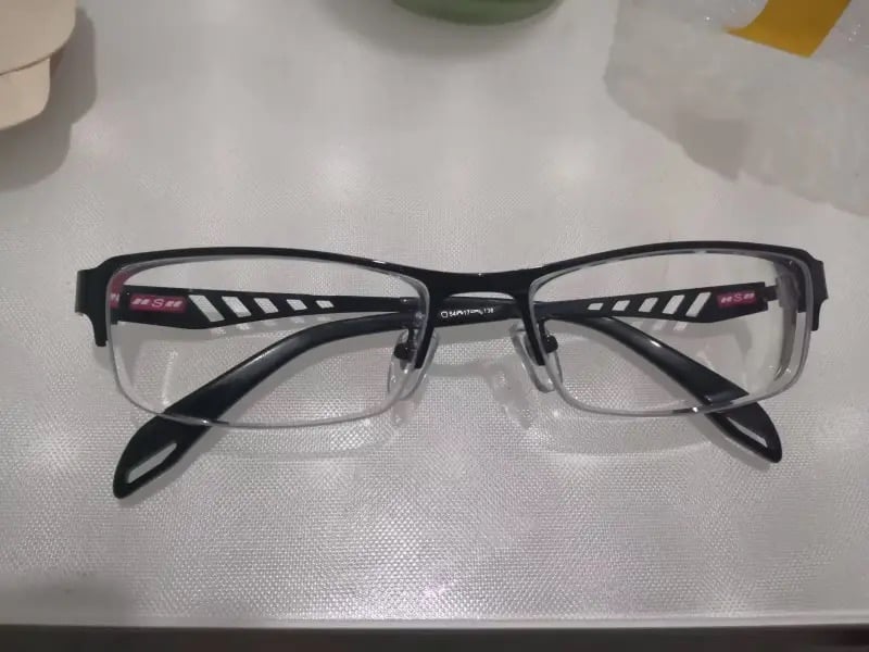 EyeZen - Photochromic Reading Glasses