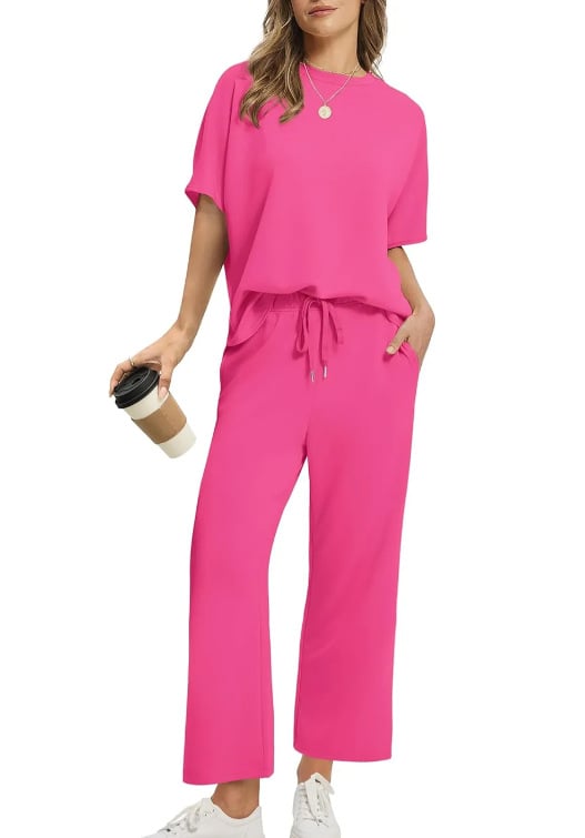 BreeziSet – Casual Beachwear Outfit for Women