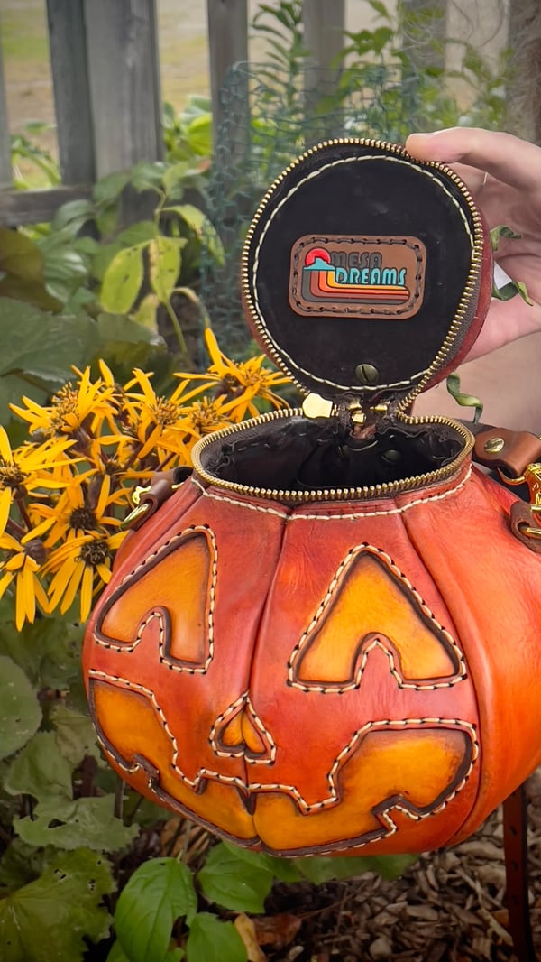 PumpkinCharm – Handmade Genuine Leather Pumpkin Bag