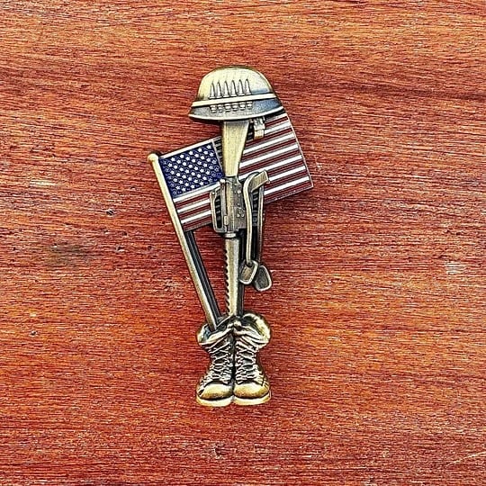 HonorGuard – Handmade Soldier Memorial Pin