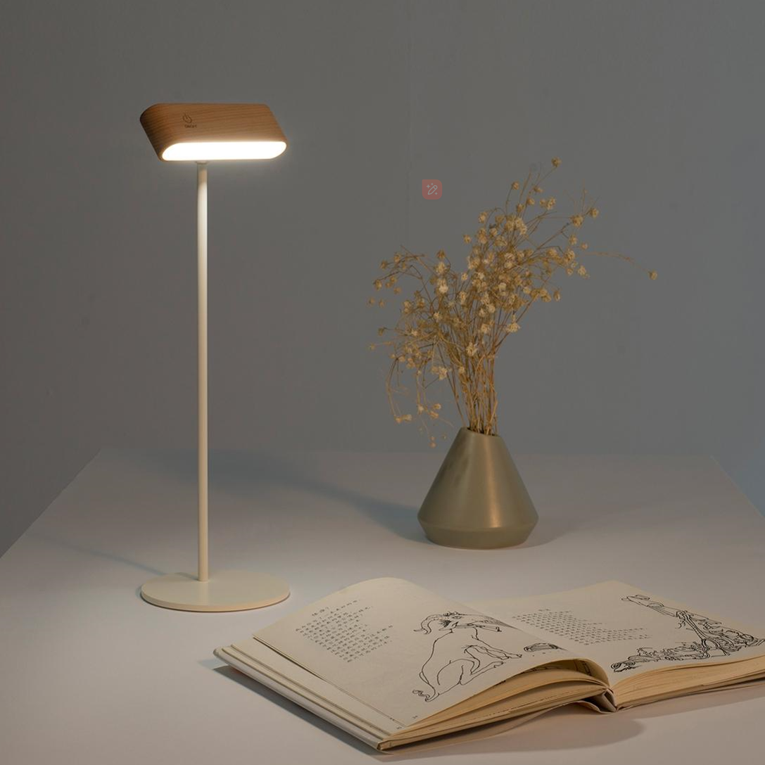 PureGrain – Walnut/Elm Magnetic Rechargeable Lamp