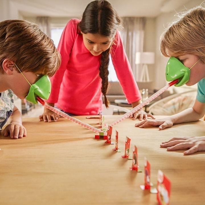 ChameShoot – Tongue Shooting Game