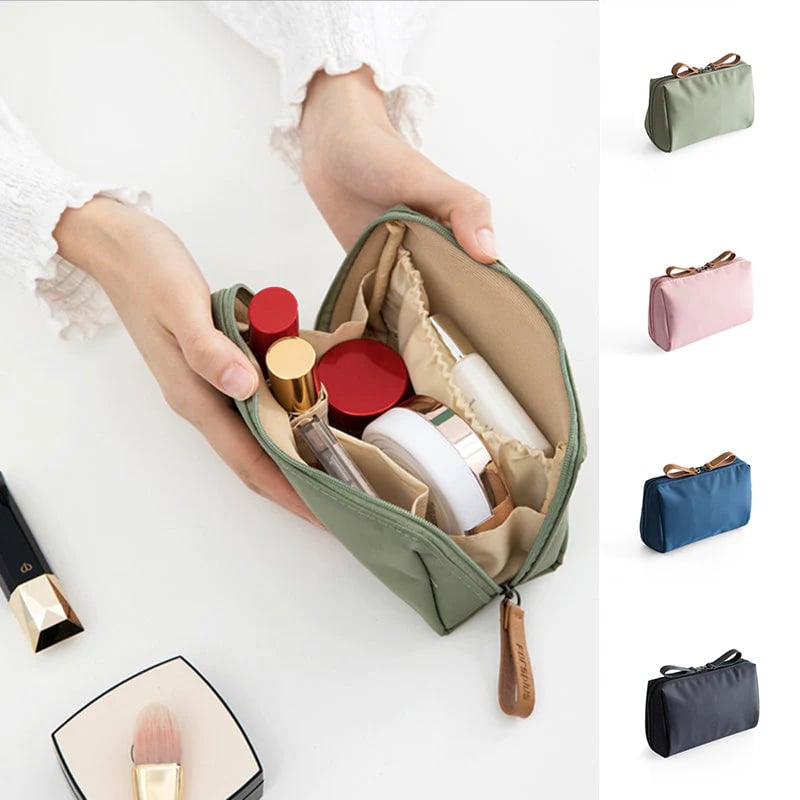 GlamGo – Chic Travel Makeup Pouch
