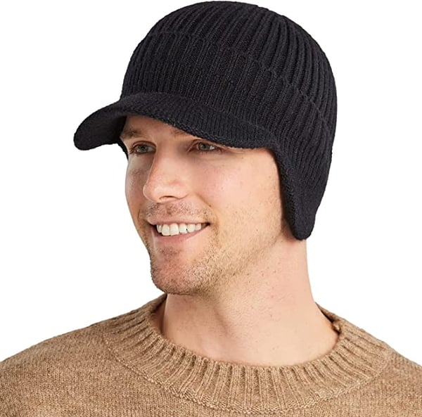 EarHug – Warm Knitted Hat with Ear Protection