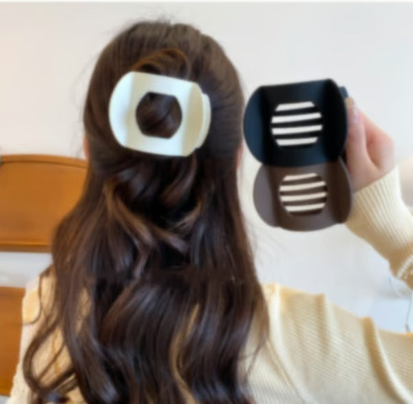 Clipora – Minimalist Hair Clip