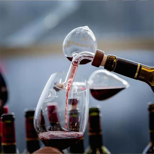 VinoFlow – Elegant Wine Aerator