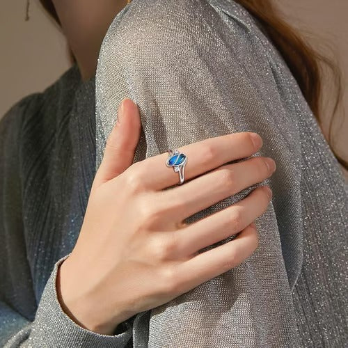 LunaMood – Color Changing Moonstone Ring