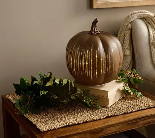 StarlitGlow – Illuminated Starry Night Pumpkins