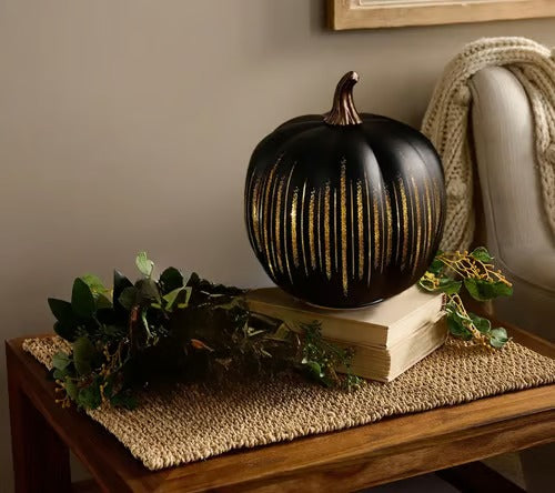 StarlitGlow – Illuminated Starry Night Pumpkins