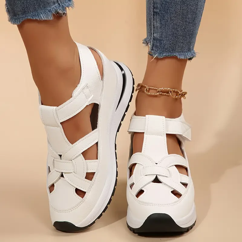 SoleEase – Adjustable Comfort Sandals