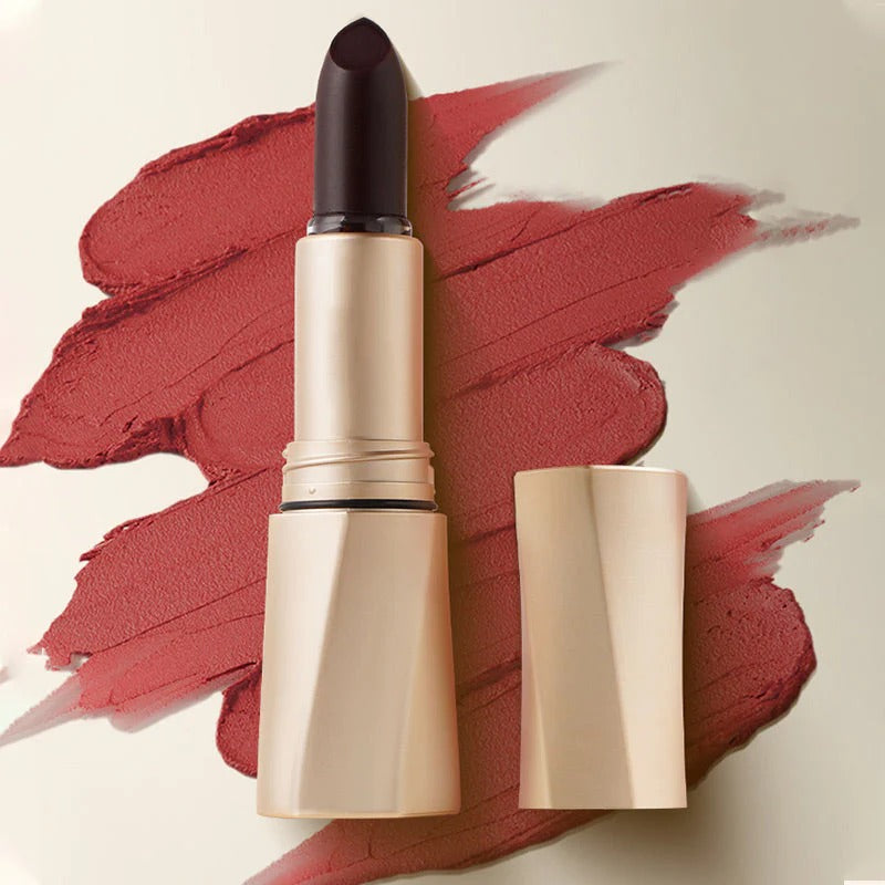 LipSculpt – High-Performance Color Stick