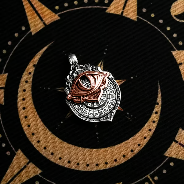 ArcanaGaze – Handmade Tarot Vision Pendant