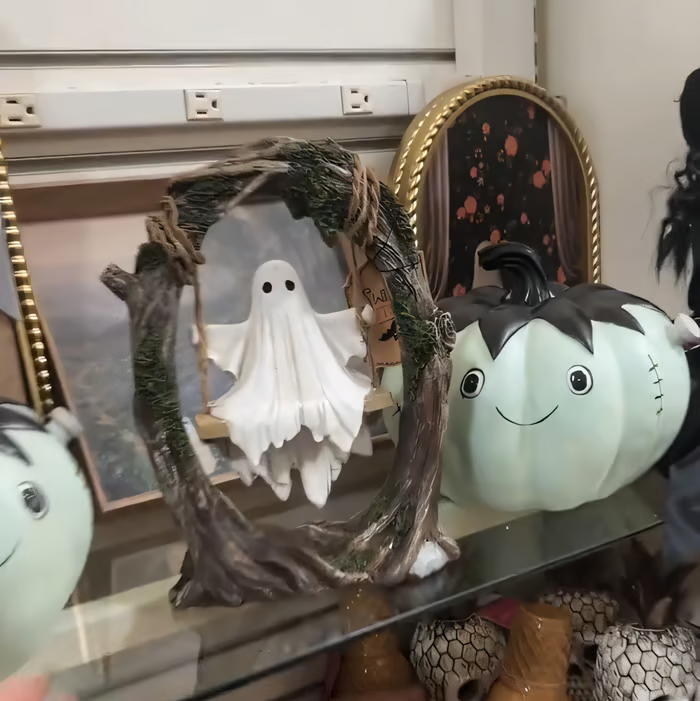 GhostGlide – Enchanted Spirit on a Tree Swing Décor