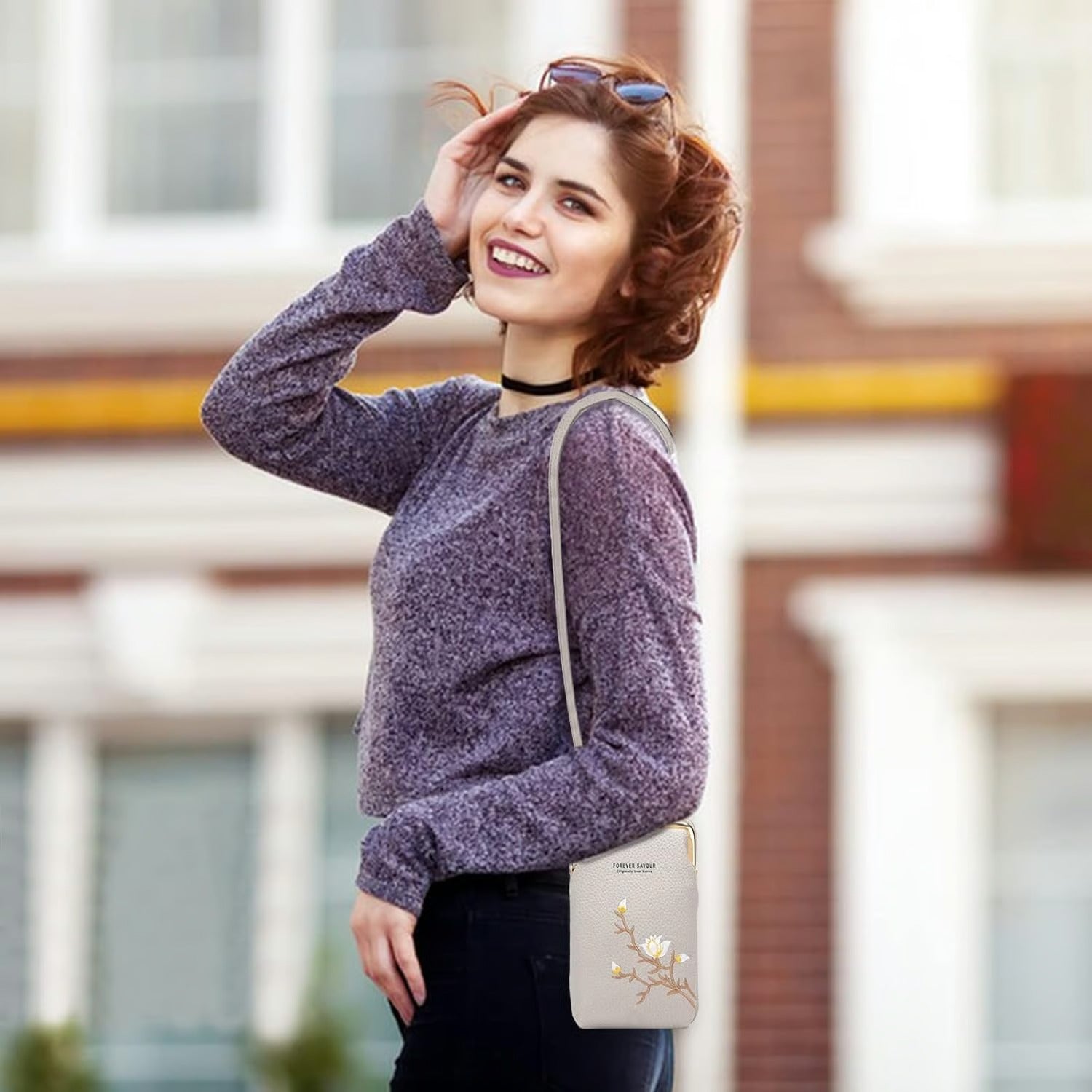 GlamPort – Crossbody Wallet with Mobile Holder