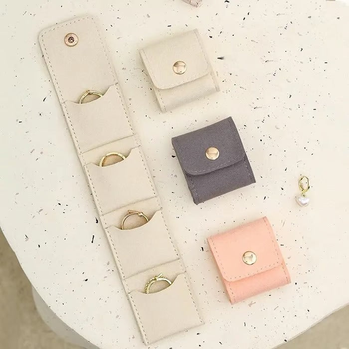 GleamNest – Compact Travel Jewelry Organizer