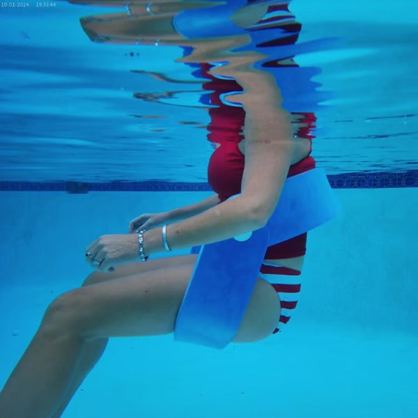 AquaLounge – Ultimate Foldable Recliner for Poolside Comfort
