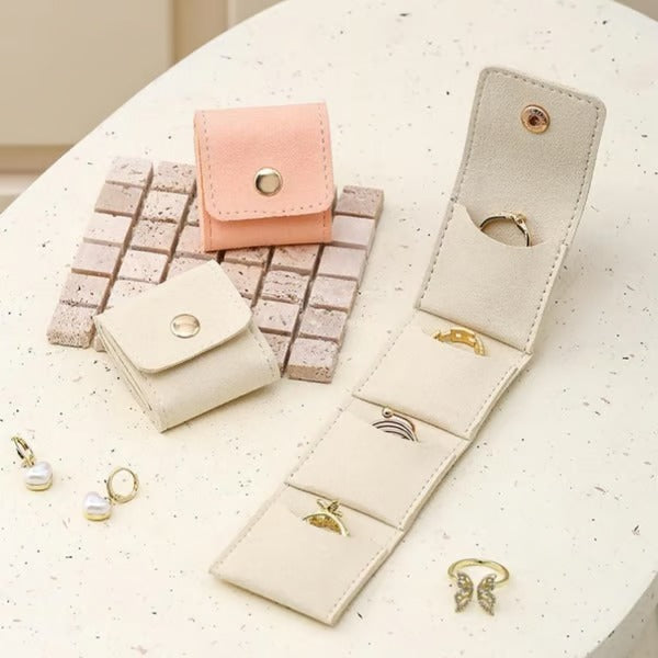 GleamNest – Compact Travel Jewelry Organizer