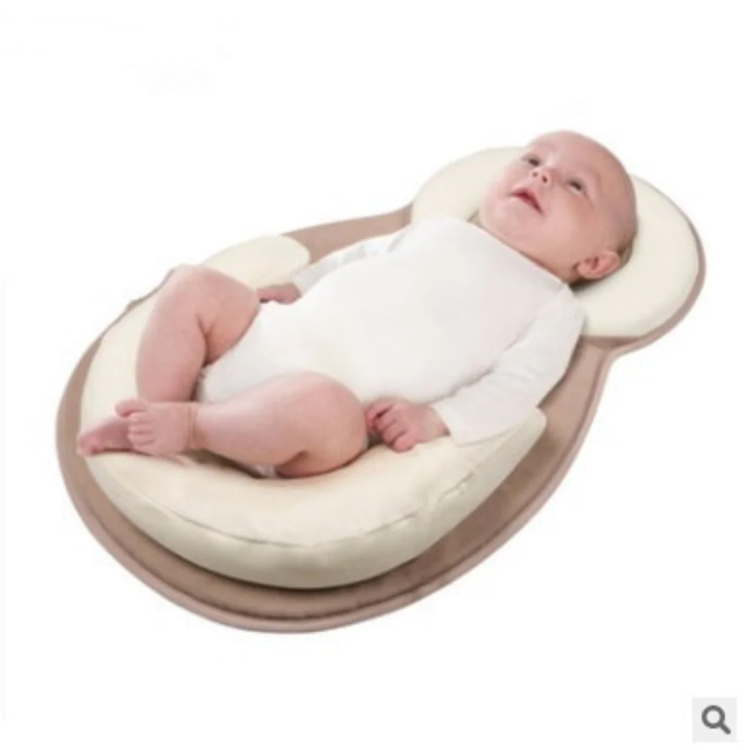 SnuggleNest – Soft Baby Lounger