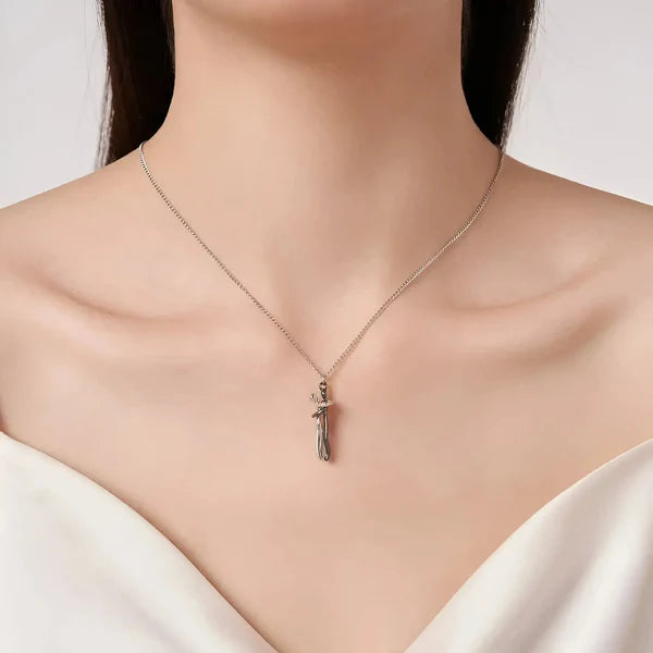 EmbraceJoy – Sentimental Hug Necklace Gift Set