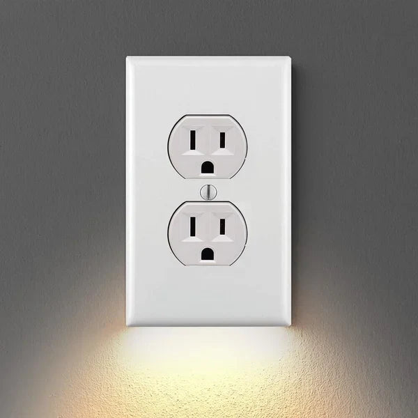 GlowEdge – Automatic LED Night Wall Plate